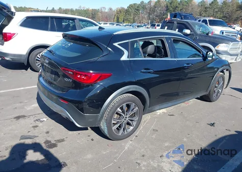 2017 Infiniti Qx30 Premium z USA, uszkodzony, nr VIN SJKCH5CR4HA024530
